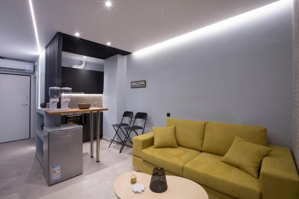 City Center Modern Renovated Apartment Афіни Екстер'єр фото